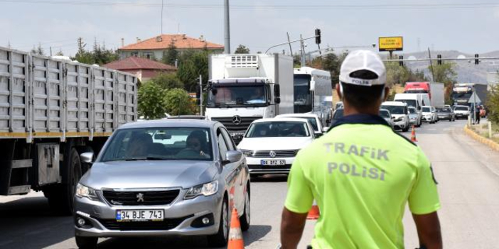43 İlin Geçiş Noktasında Otobüs Denetimleri Artırıldı