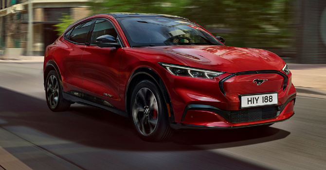 Ford Mustang Mach-E, “5 Yıldız”lı İki Derecelendirme Aldı