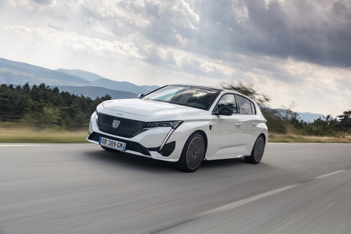 Yeni PEUGEOT 308’e bir ödül de kadınlardan geldi