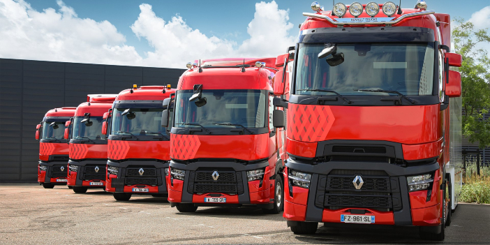 Renault Trucks Aracınız Hep Genç
