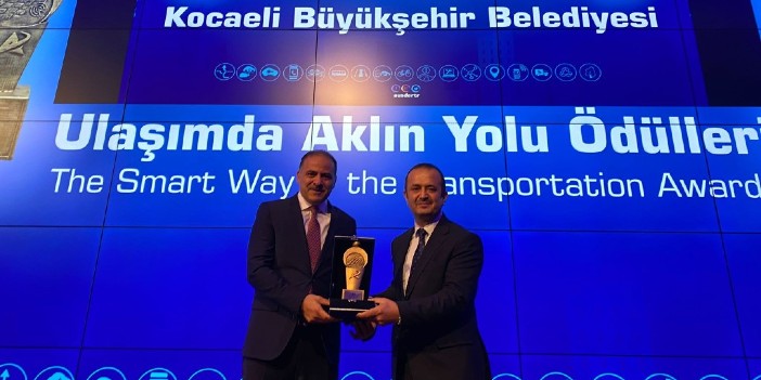 Büyükşehir’e iki yılda iki ulaşım ödülü
