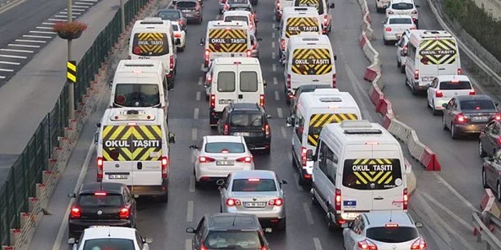 Otobüsler kontak kapatma eşiğine geldi