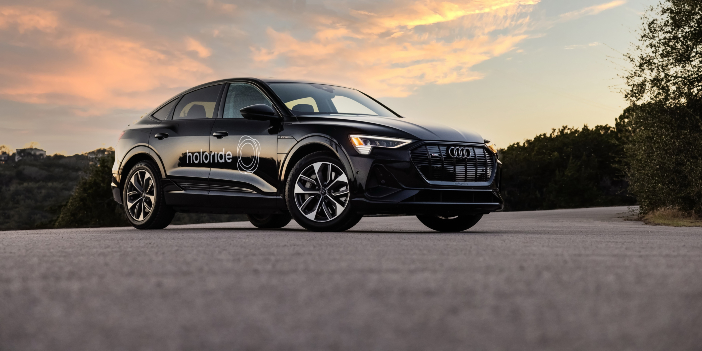Audi otomobilleri sanal gerçeklik platformuna dönüşüyor
