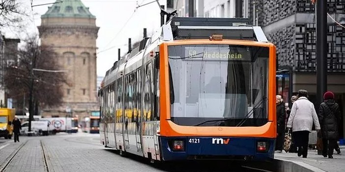 Aylık 9 Euro'luk kartla tüm ülkede seyahat edecekler