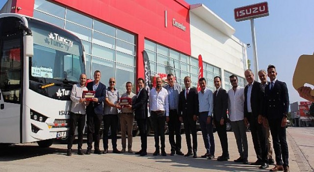 Anadolu Isuzu'dan Tuncay Seyahate dev teslimat
