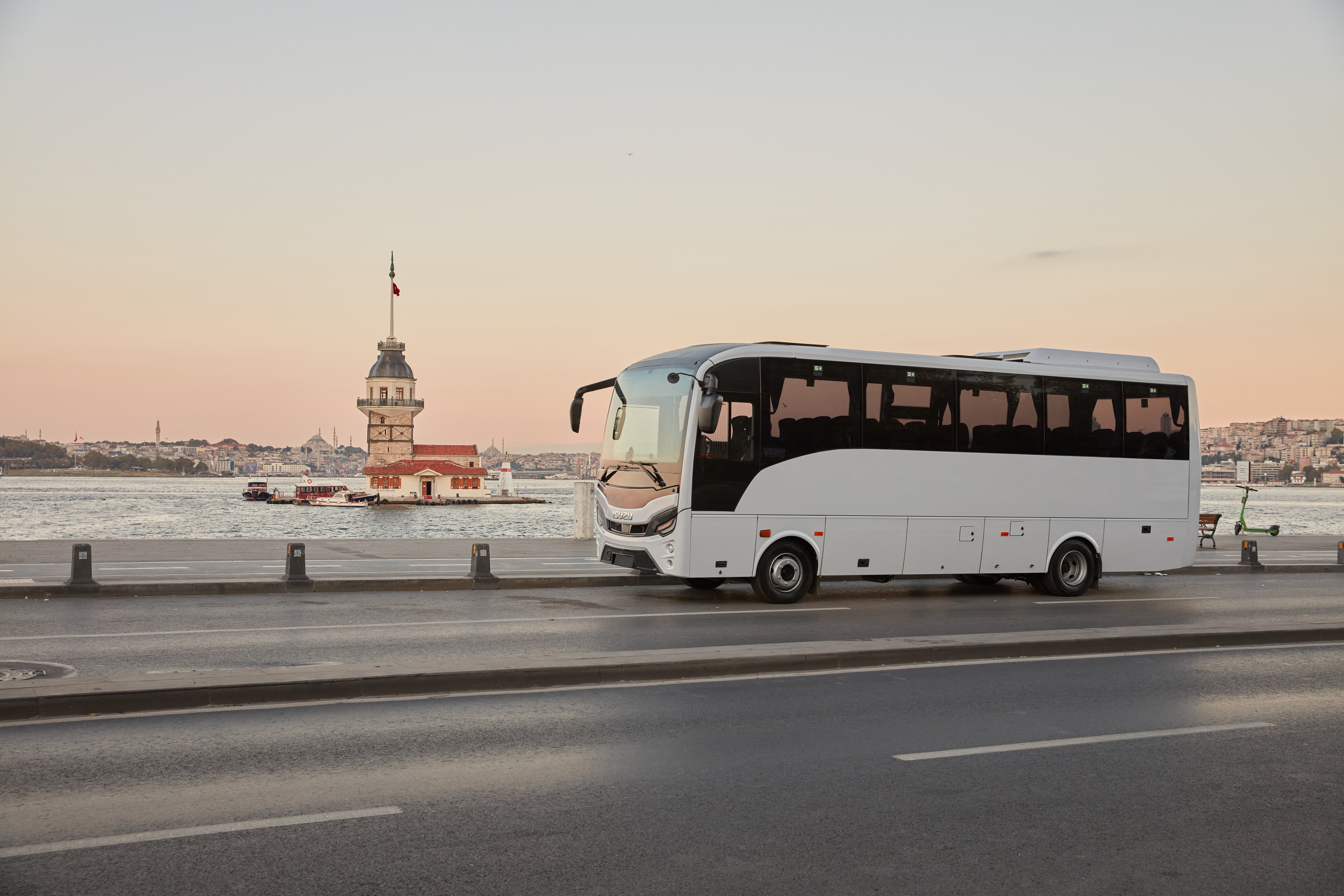Anadolu Isuzu, Madrid FIAA Otobüs ve Midibüs Fuarı’nda
