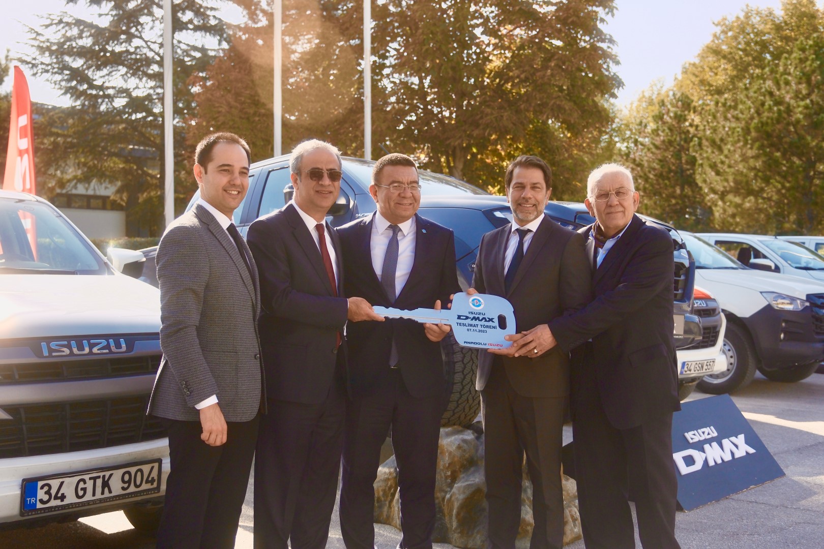Anadolu Isuzu’dan Konya MEDAŞ’a 107 adet D-Max 4x4 pick-up teslimatı