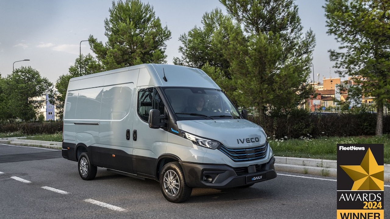IVECO eDAILY Yılın Çığır Açan Elektrikli Panelvan Ödülünü Kazandı