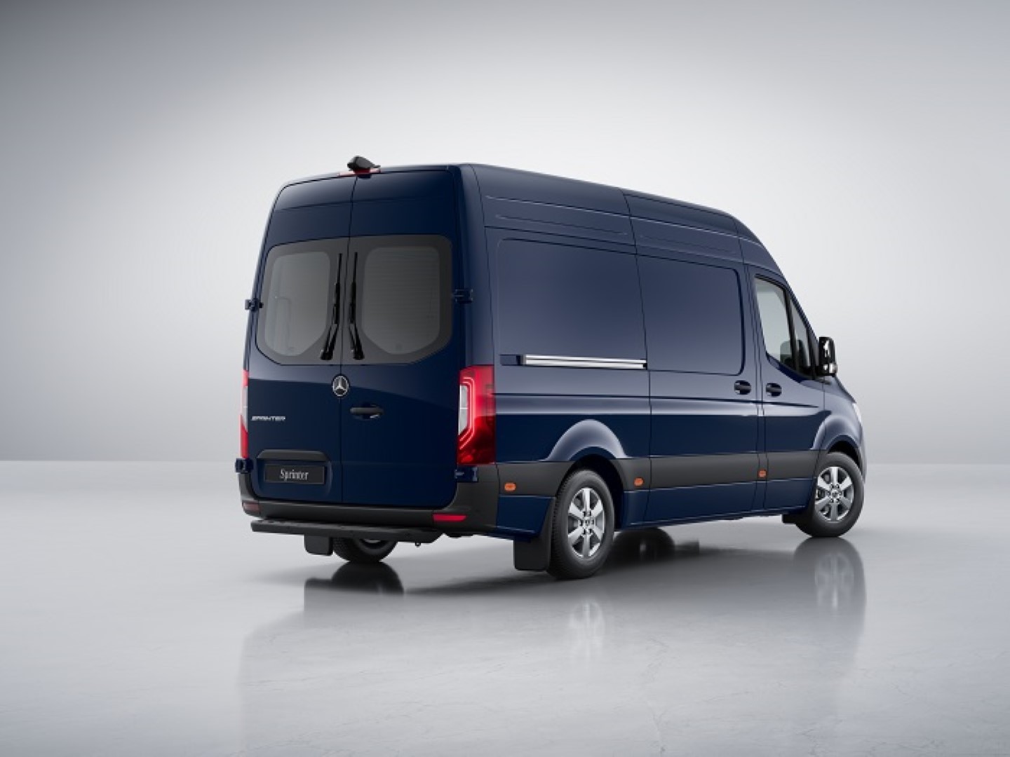 Yeni Mercedes-Benz Sprinter Panelvan ve Minibüs Türkiye’de Satışa Sunuluyor
