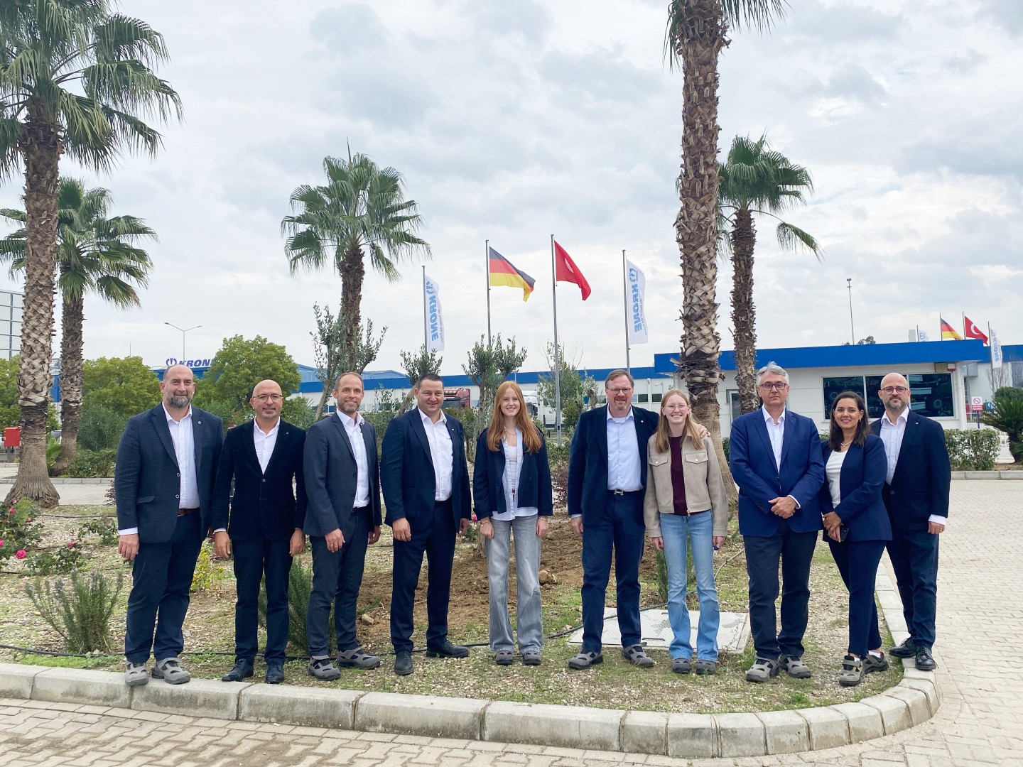 Bernard Krone Tire Fabrikasını Ziyaret Etti