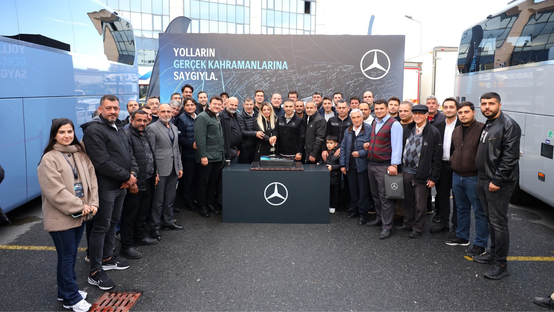 Mercedes-Benz Türk Dünya Şoförler Günü’nü Şoförlerle Birlikte Kutladı