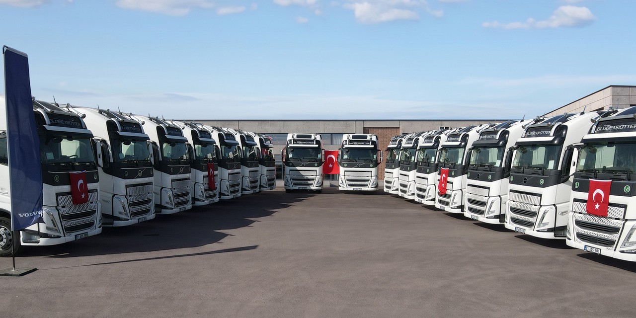 Volvo Trucks, ADES’e 30 Adet FH 500 Teslimatı Yaptı