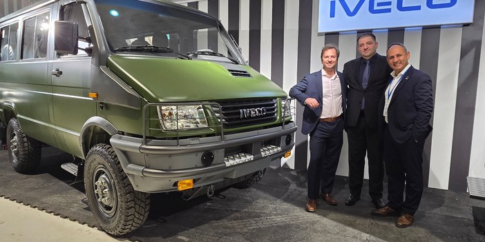IVECO BUS Azerbaycan’a 100 Turbo Daily 4x4 Teslim Edecek