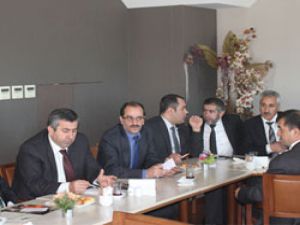 İETT ve ÖZULAŞ AŞ yöneticileri, Hizmet kalitesini arttırmak için bir araya geldiler