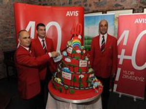 Avis 40. yaşını kutladı