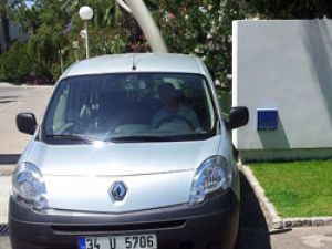 Turistler elektrikli araçla taşınacak