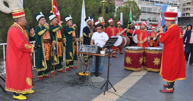 OKT Trailer Geleneğini Bozmadı