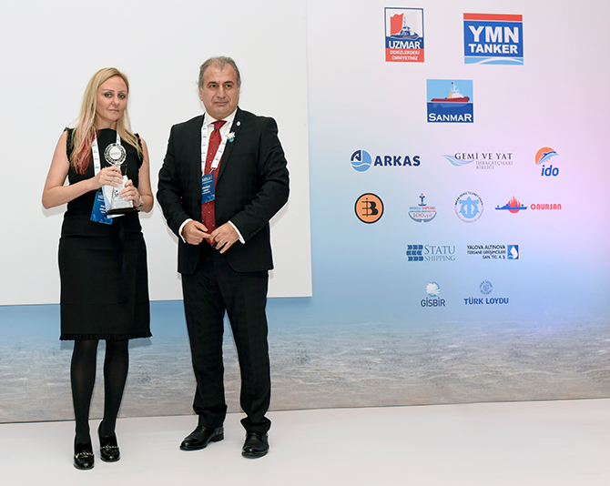 Yakamoz’dan Arkas’a ikinci kez ödül