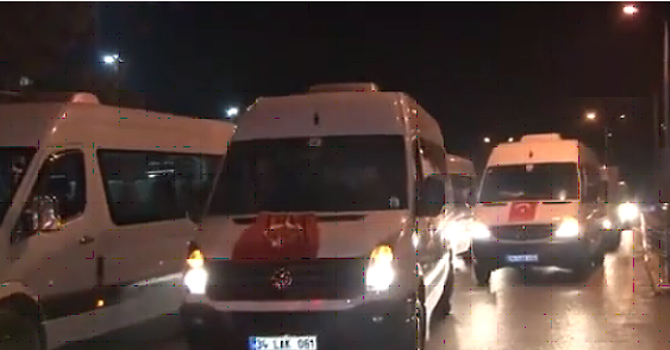 Servis esnafı sokağa döküldü