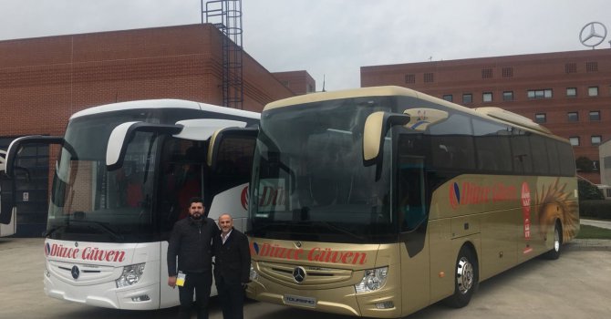Mercedes-Benz Türk hız kesmiyor
