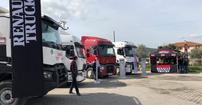 Renault Trucks 3 bin müşterisiyle buluştu