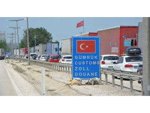 Gümrükte ki kuyruklara çözüm adımları atılıyor
