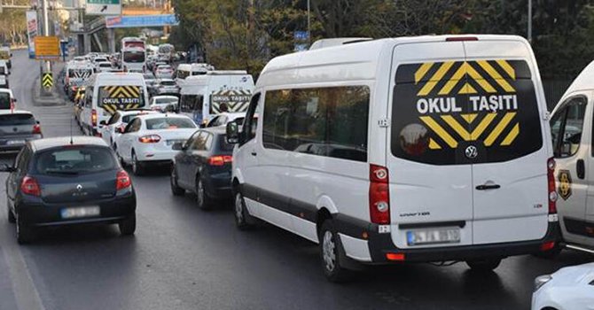 Okul servisleri yola çıktı