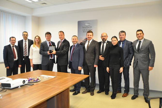 1465988566_renault_trucks_sarp_lojistik_teslimat_2.jpg 1465988566_renault_trucks_sarp_lojistik_teslimat_2.jpg