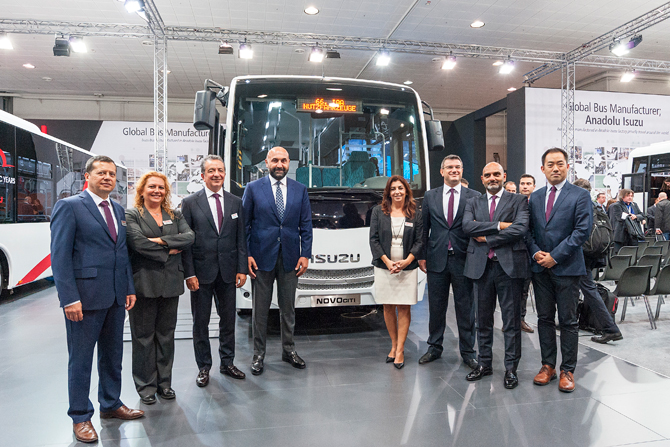 1474974667_anadolu_isuzu_team_iaa_.jpg 1474974667_anadolu_isuzu_team_iaa_.jpg