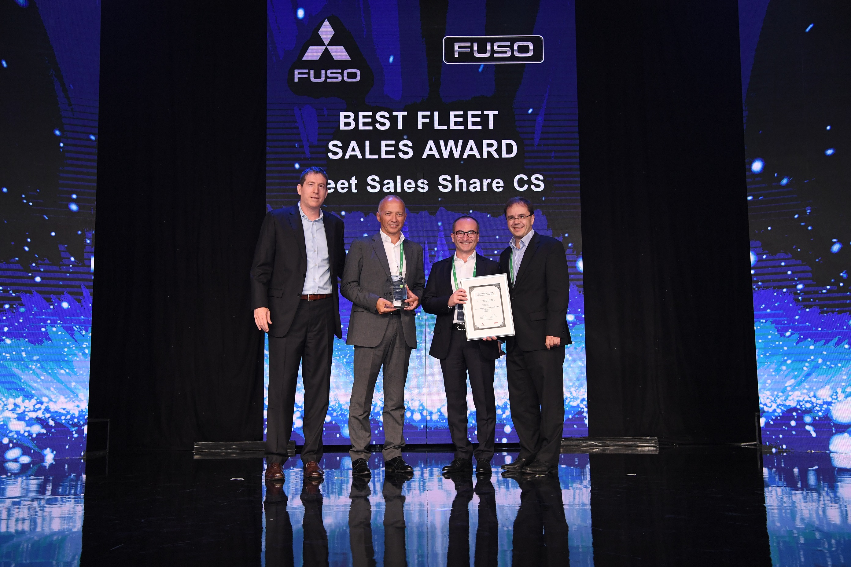1507285041_best_fleet_sales_award_tma_fotograf.jpg 1507285041_best_fleet_sales_award_tma_fotograf.jpg