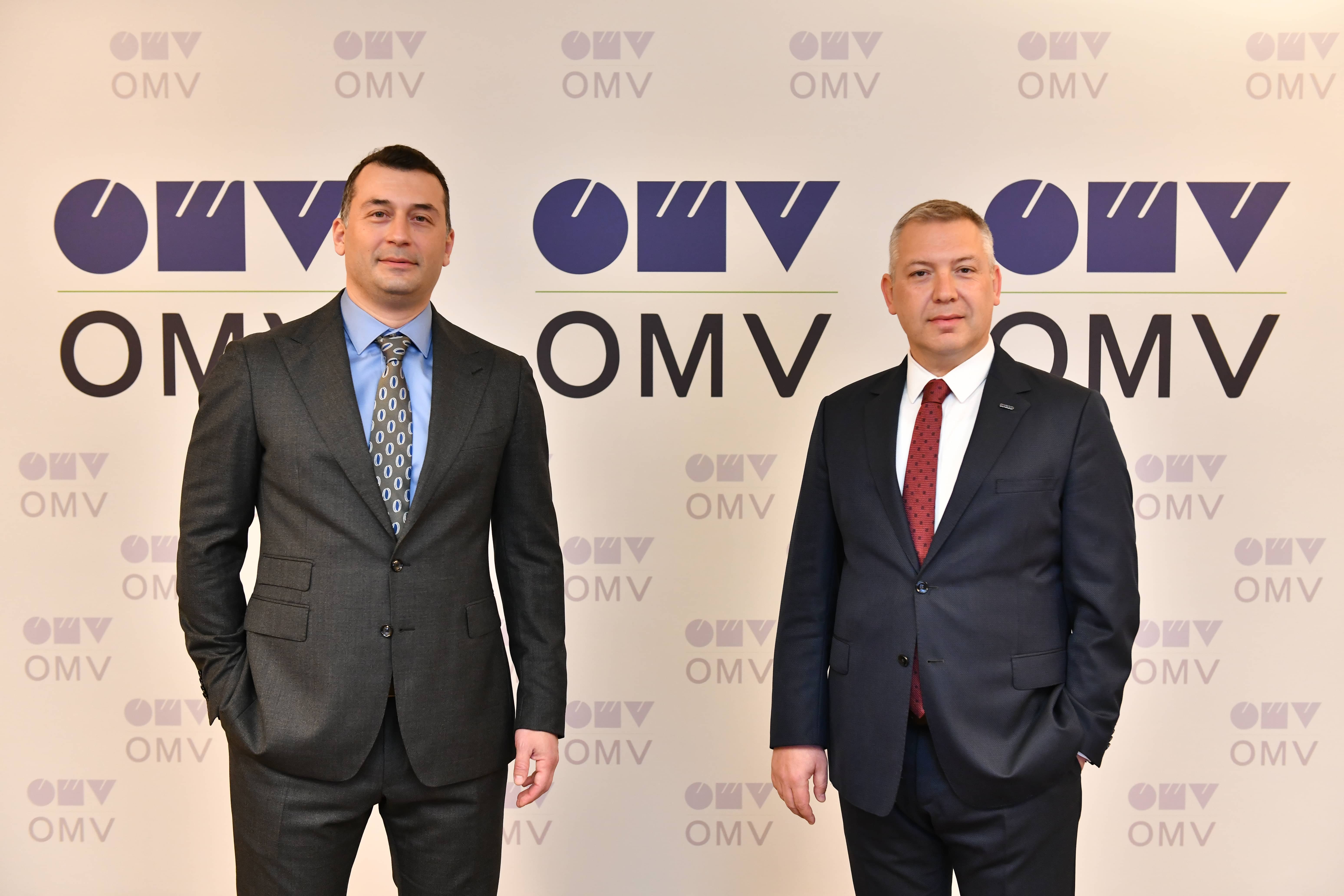 omv-turkiye-gm-serkan-hotoglu-iveco-gm-hakki-isinak.jpg