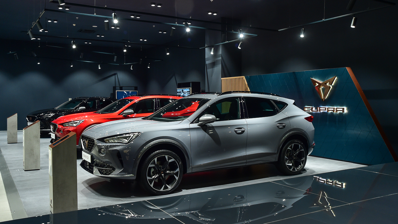 1617375889-cupra-showroom.jpg