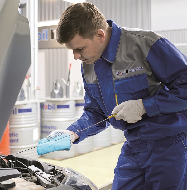 mobil-1-center-2.jpg