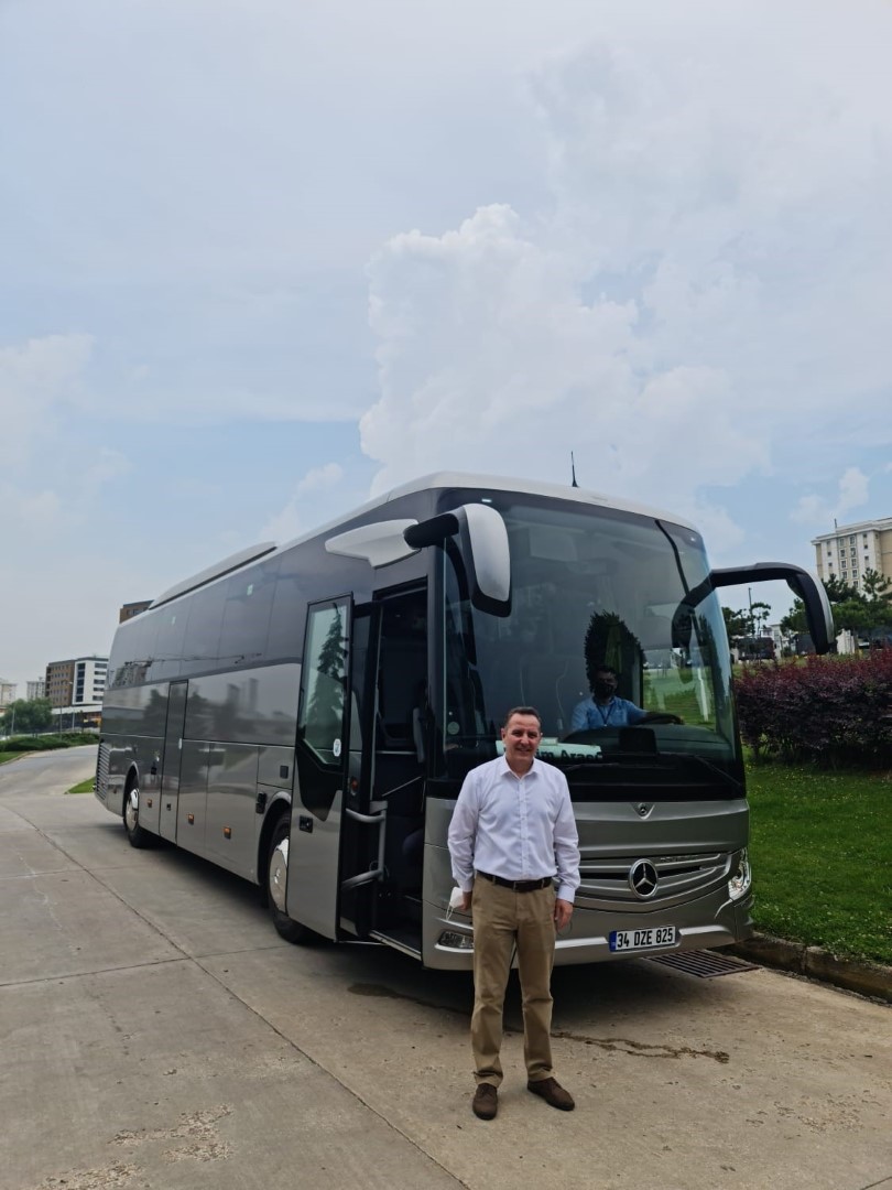 mercedes-benz-turk-otobus-filo-satis-grup-muduru-burak-batumlu-2.jpg