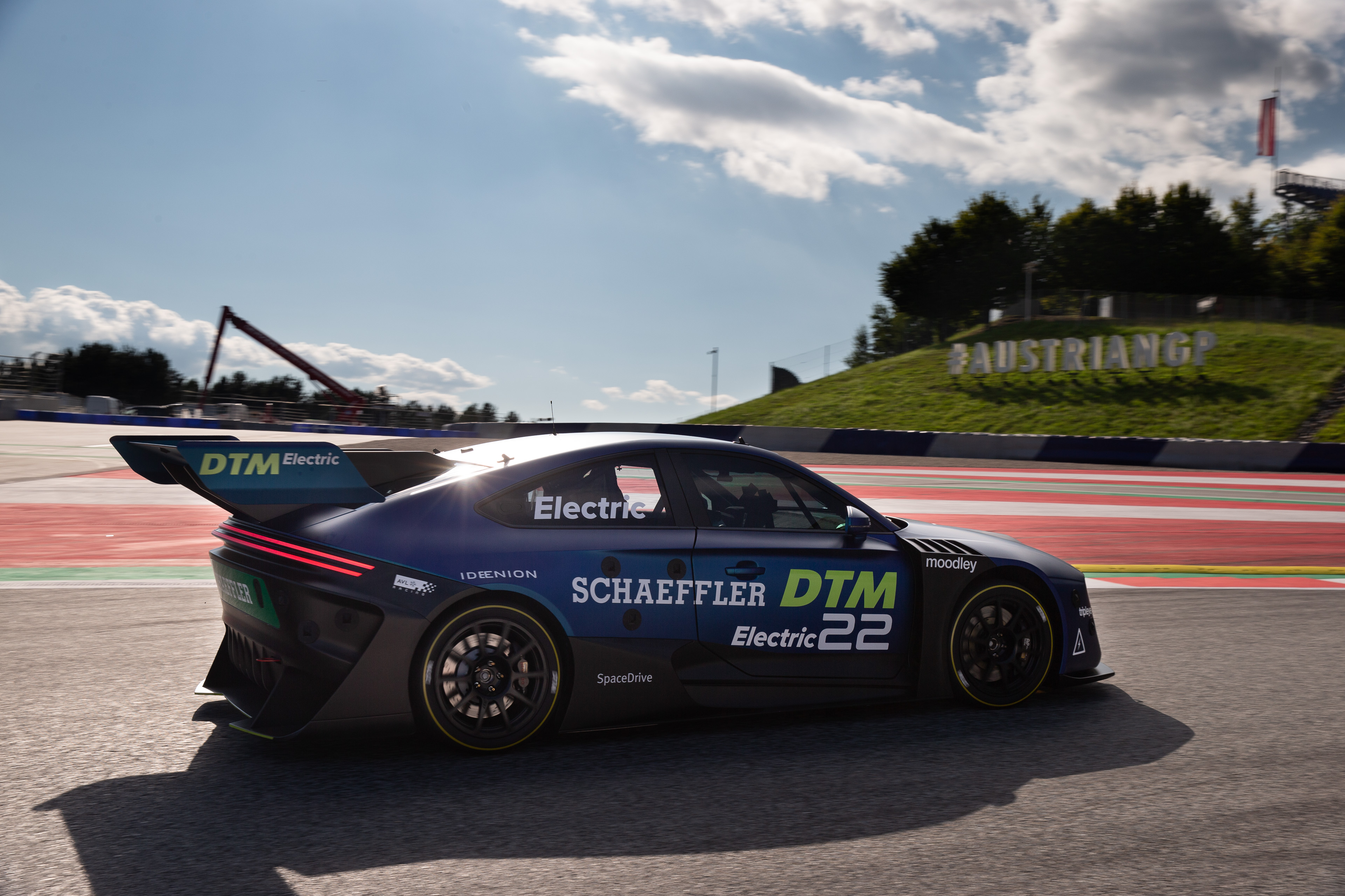 2021-dtm-05-suer-0049-001.jpg