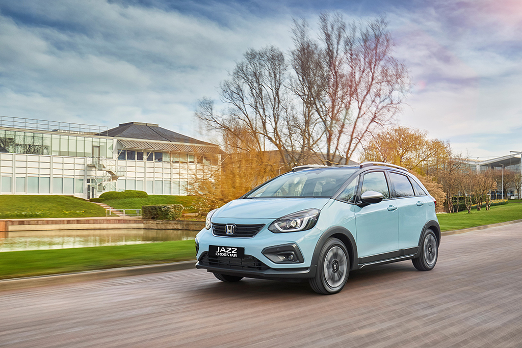 honda-jazz-ehev-2-001.jpg