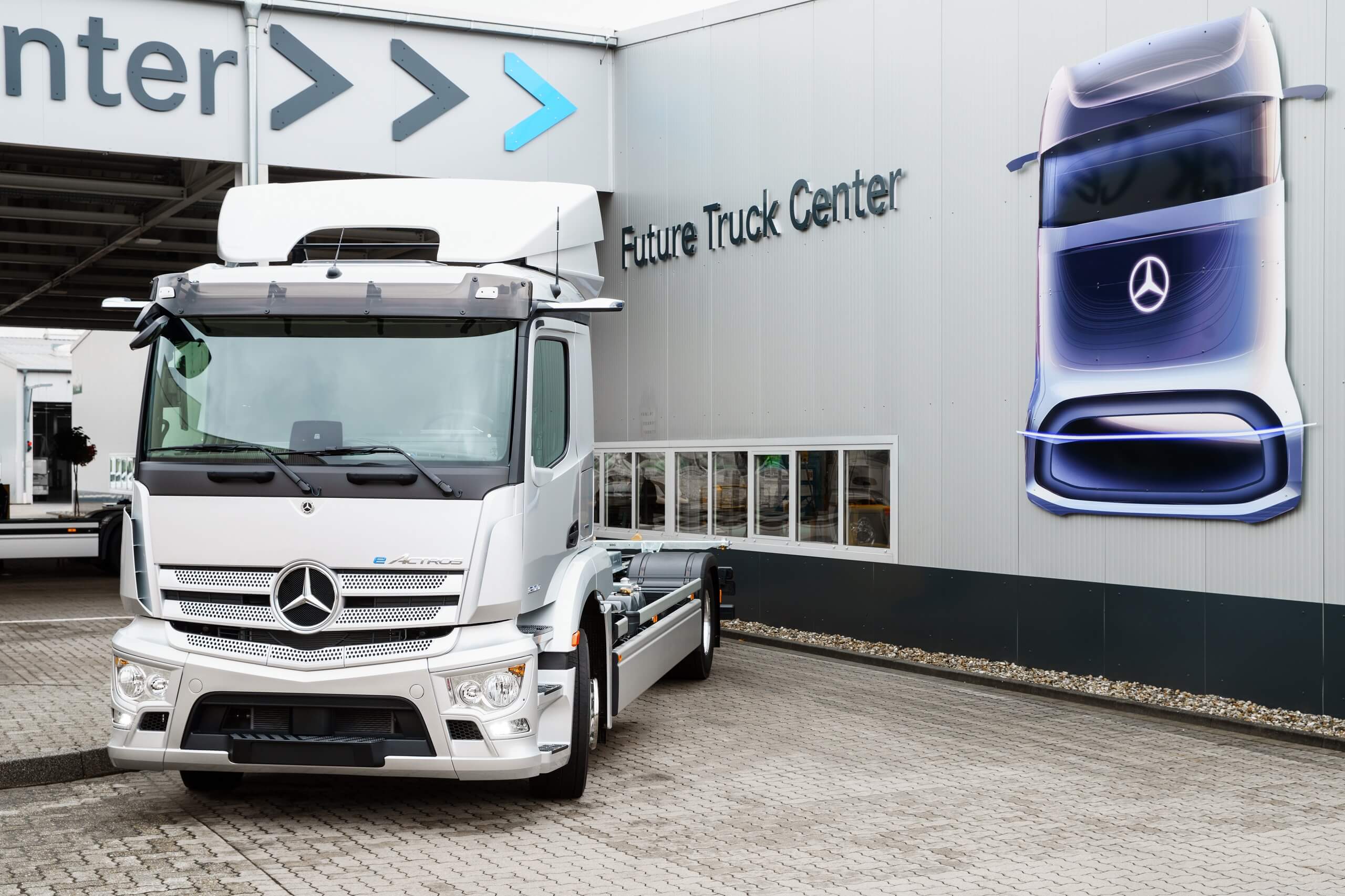 mercedes-benz-eactros-003.jpg
