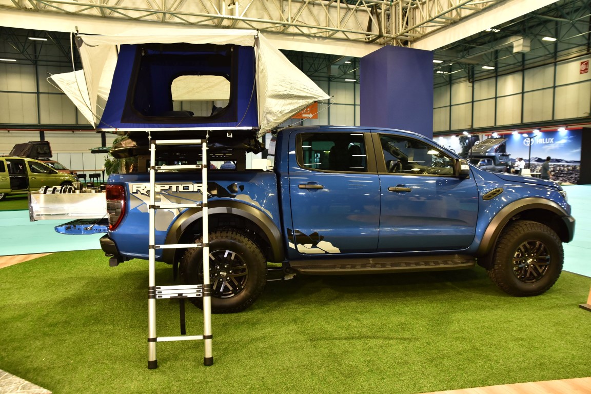 ford-ranger-raptor-2-001.jpg