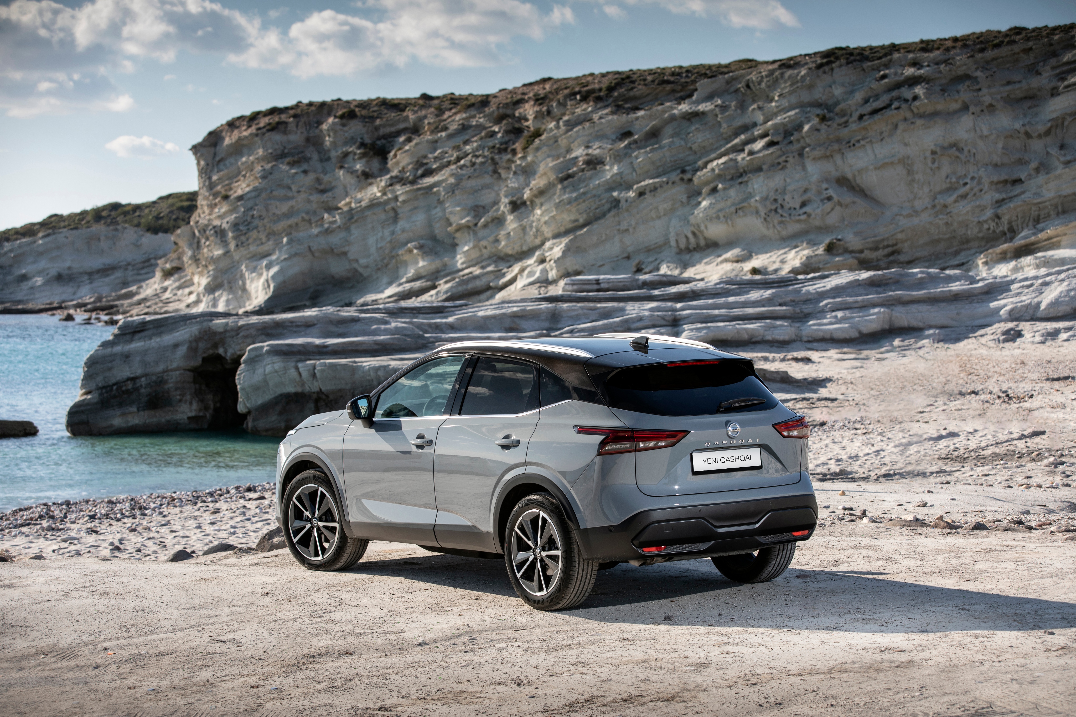 1642431701-nissan-qashqai-211-001.jpg