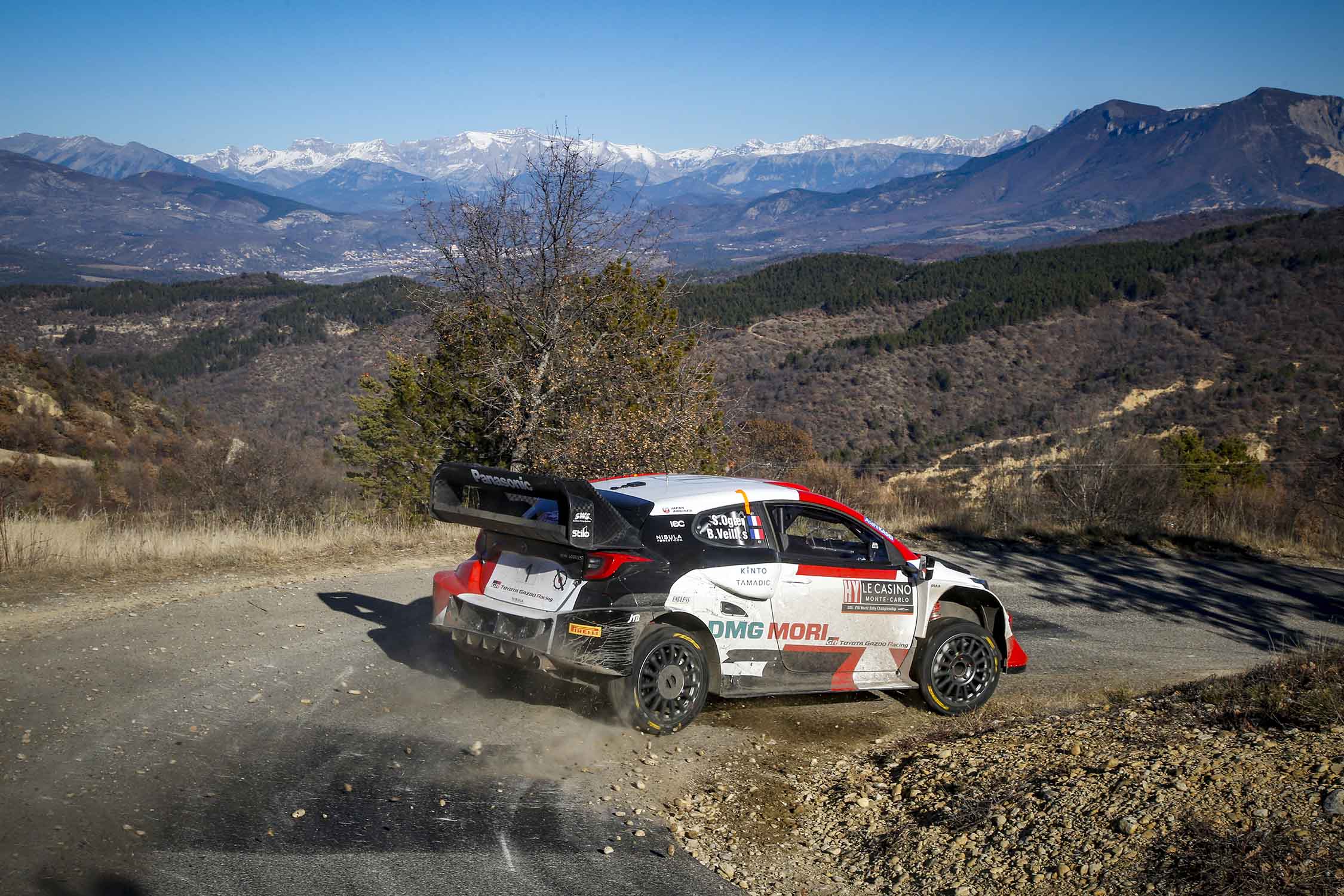 toyota-gazoo-racing-6.jpg