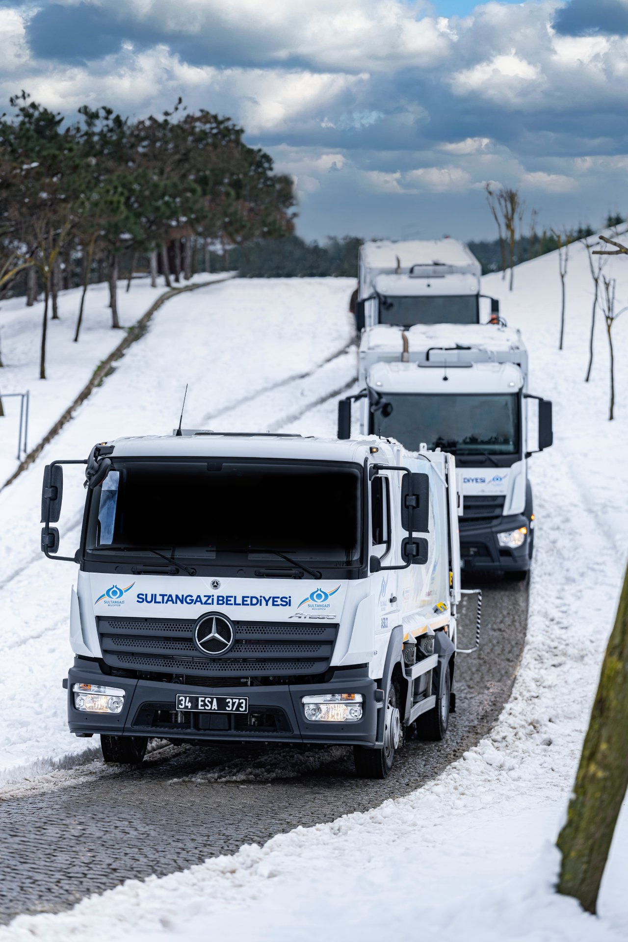 istanbul-sultangazi-belediyesi-mercedes-benz-kamyonlar-ile-tasarruf-edecek-03.jpg