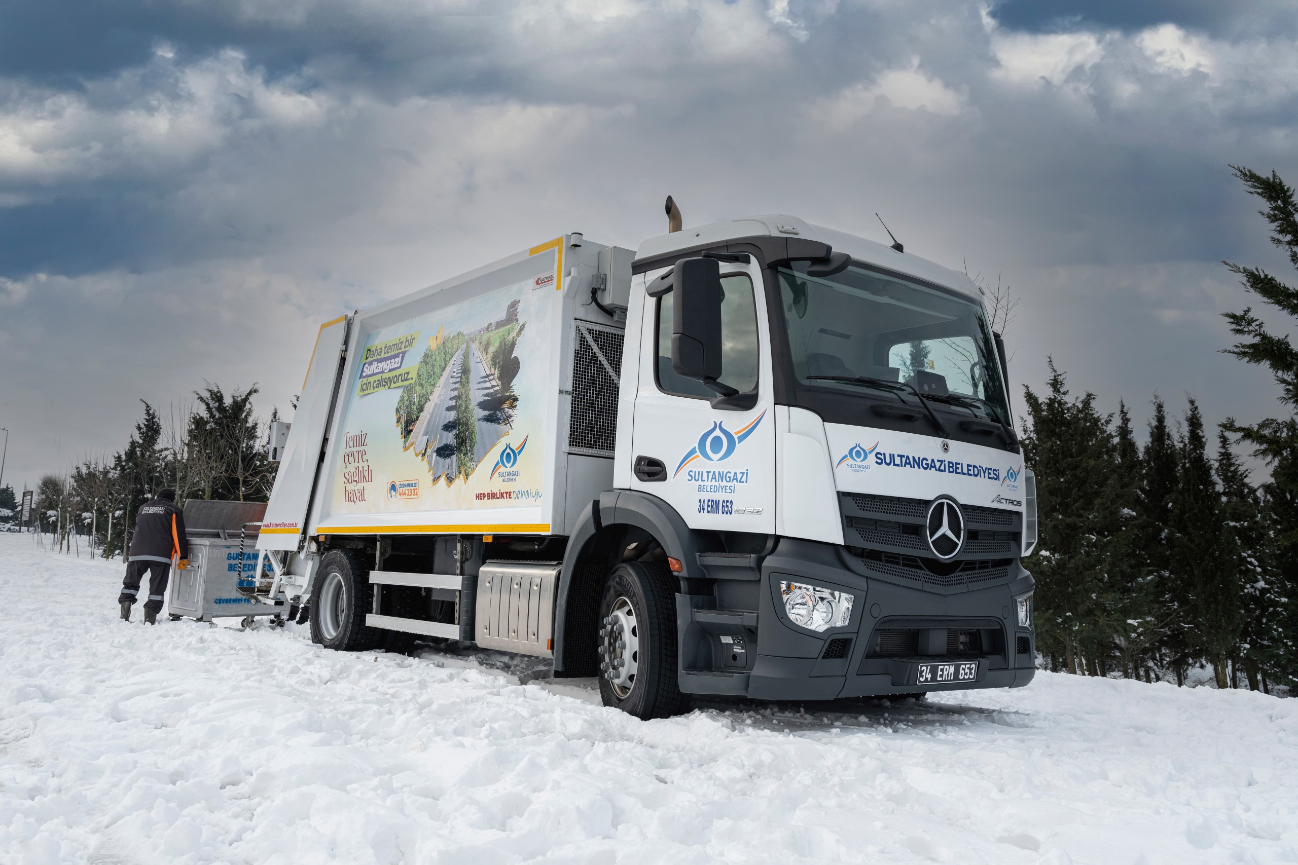 istanbul-sultangazi-belediyesi-mercedes-benz-kamyonlar-ile-tasarruf-edecek-04.jpg