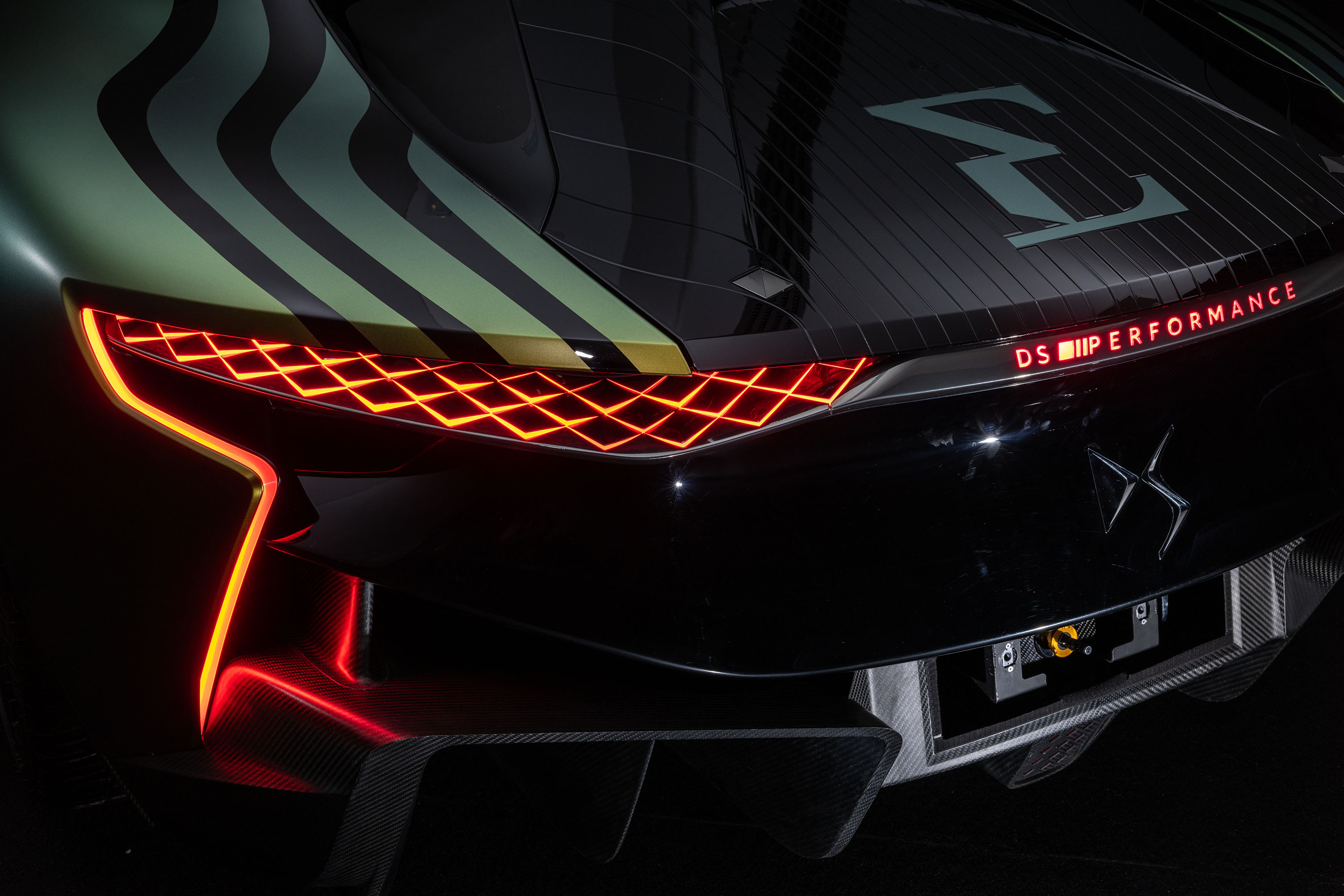 ds-e-tense-performance-3.jpg