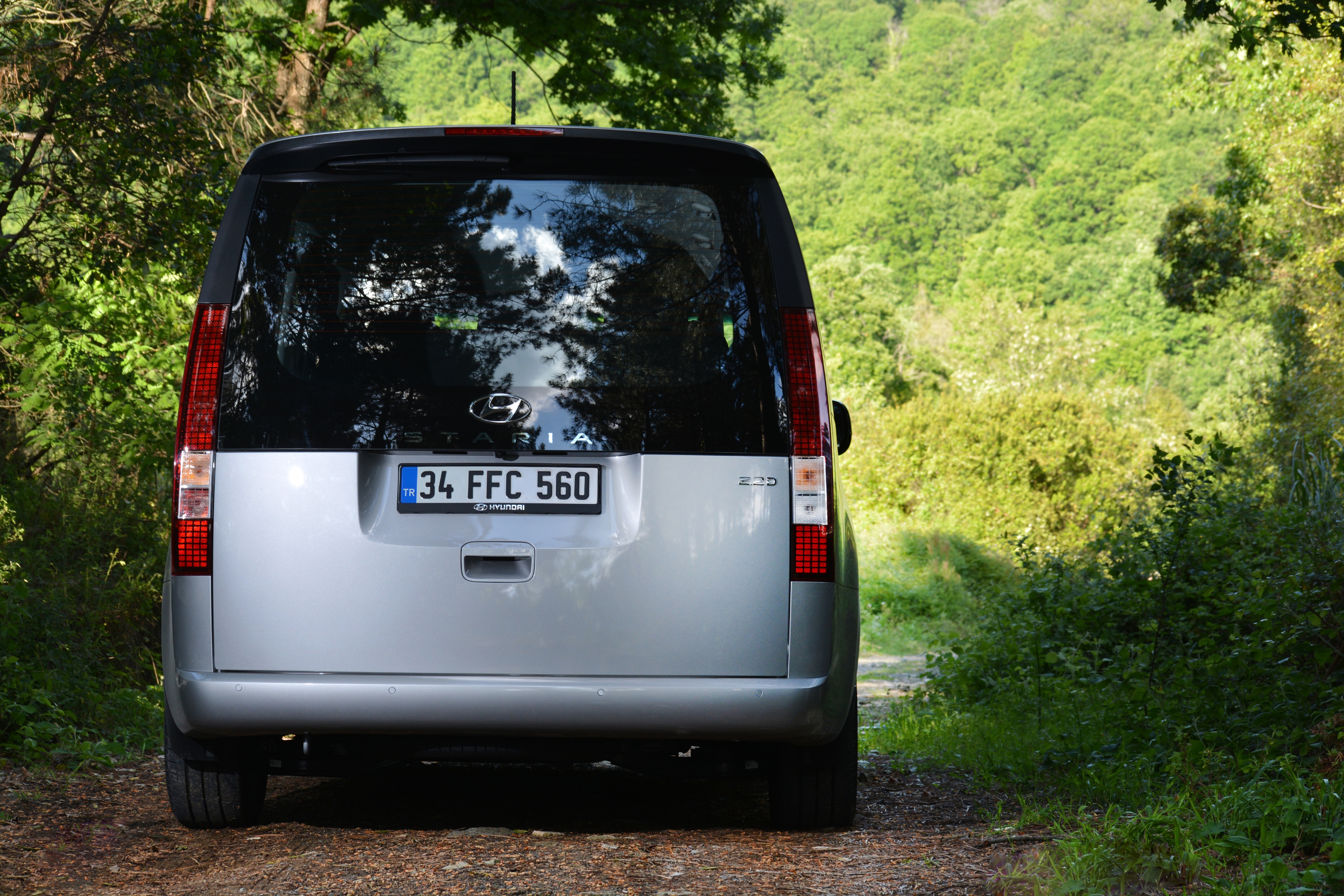 hyundai-staria-131.jpg