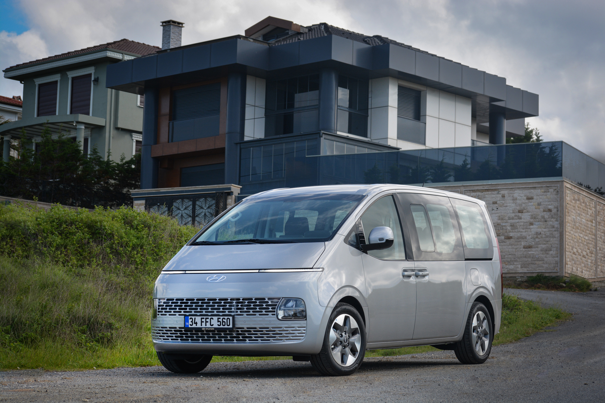 hyundai-staria-8.jpg