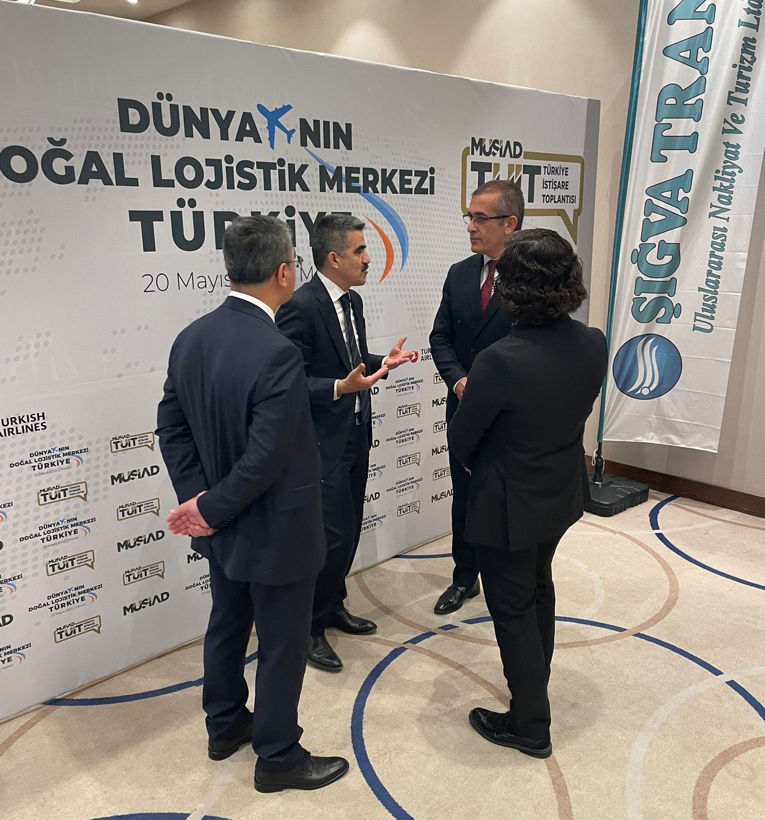 lojistik-sektoru-dunyanin-dogal-lojistik-merkezi-turkiye-toplantisi-nda-bulustu-4.jpg