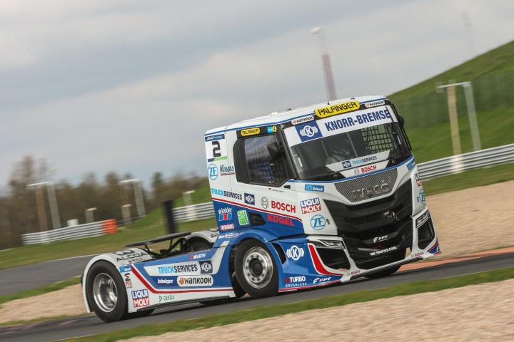 iveco-s-way-r-truck-small.jpg