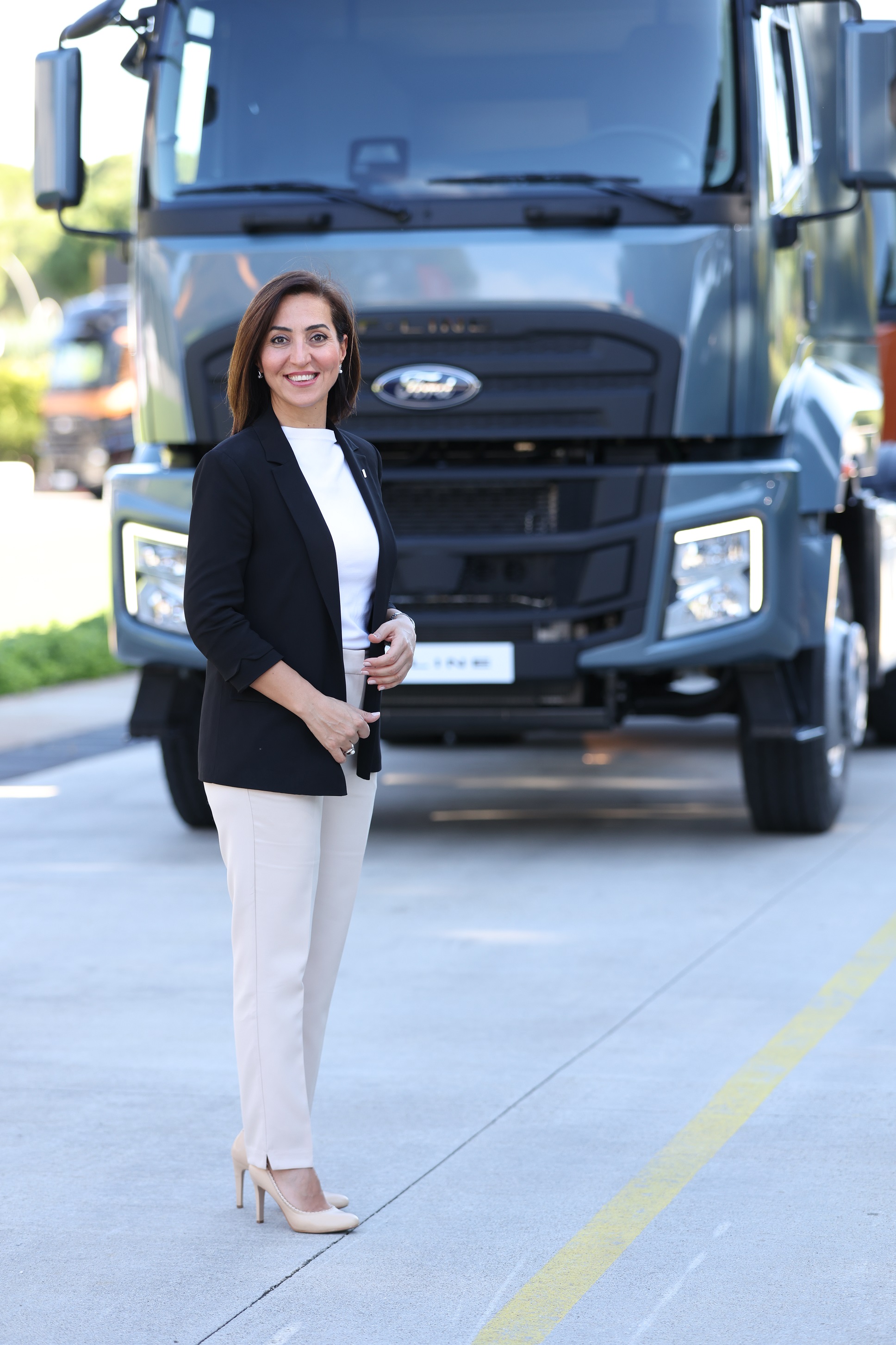 ford-trucks-pazarlama-lideri-marketing-leader-emine-coskun-001.jpg
