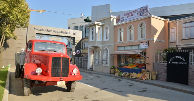 5.-mercedes-benz-turk-50.yil-caddesi.jpg