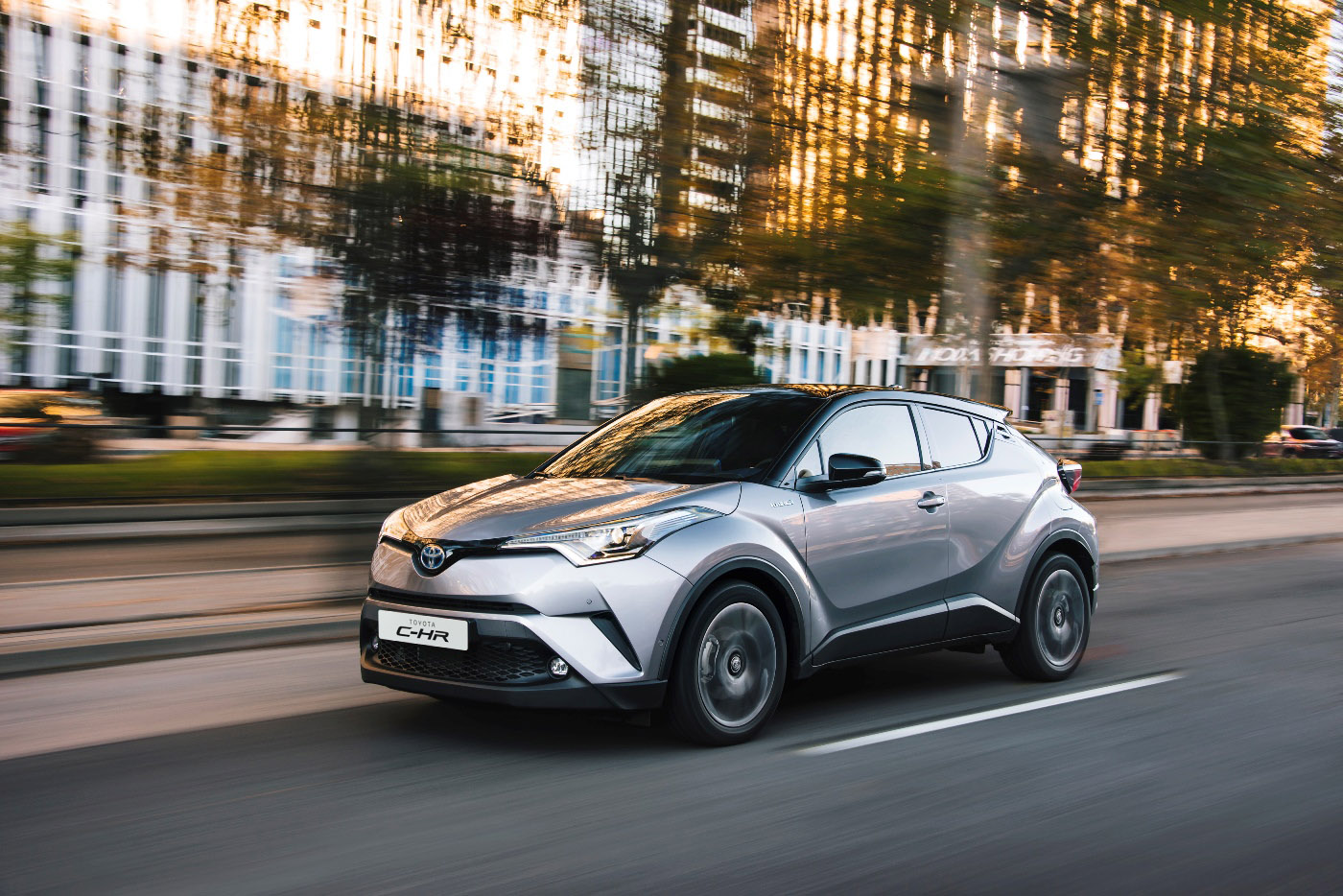 c-hr-hybrid.jpg